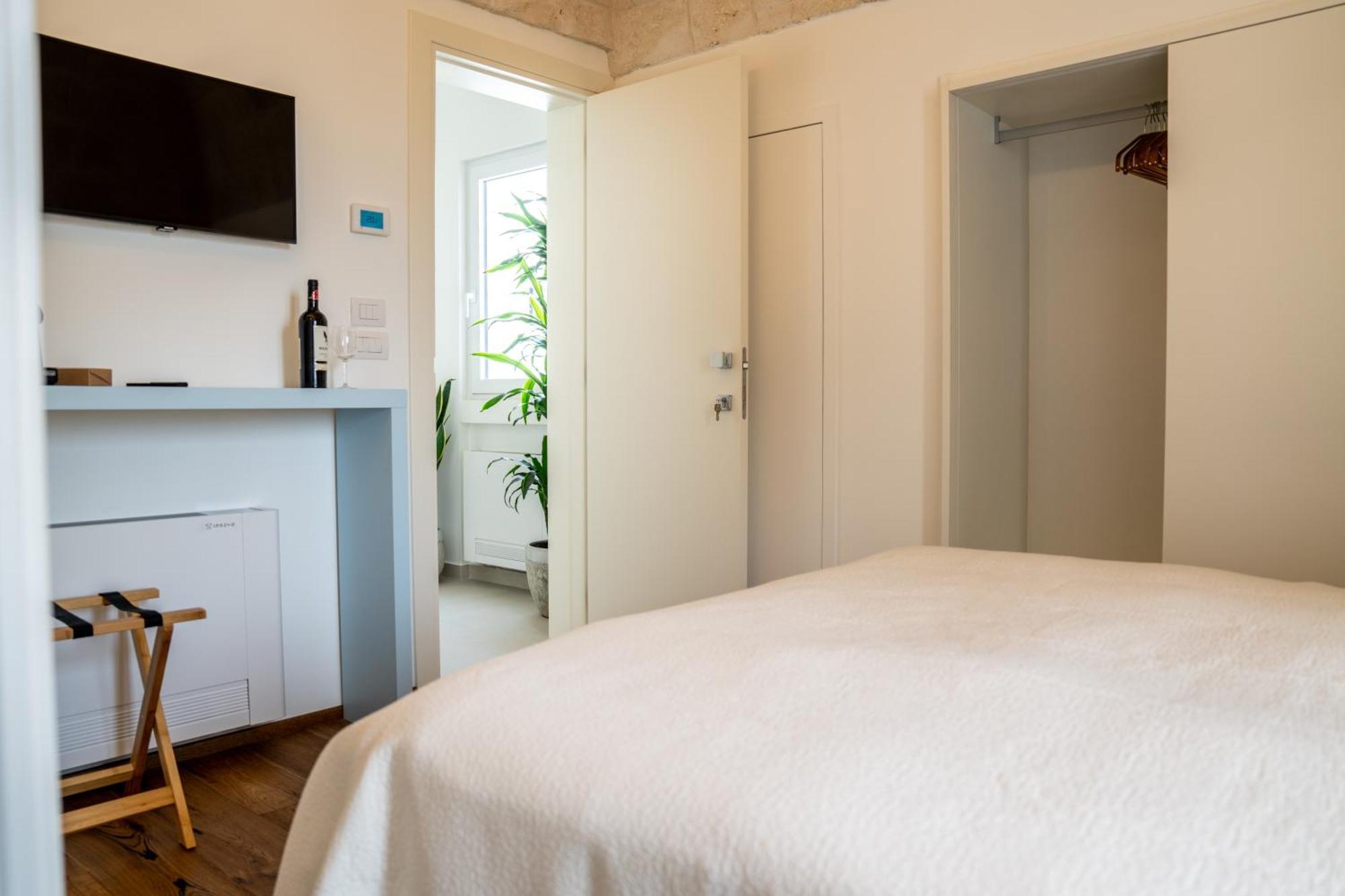 Innesto Rooms - Монополи Экстерьер фото